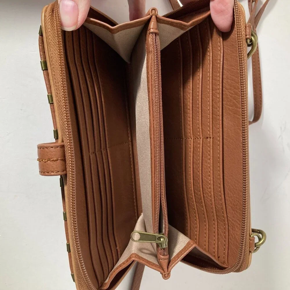 Womens The Sak‎ Iris Smartphone Crossbody Purse Leather Wallet Brown 5 x 8